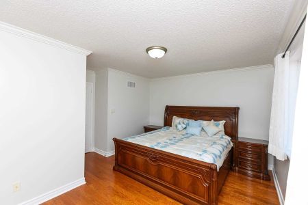 For Lease - 3241 Bruzan Crescent Unit# Main & Upper Floor, Mississauga, Ontario - Photo 4