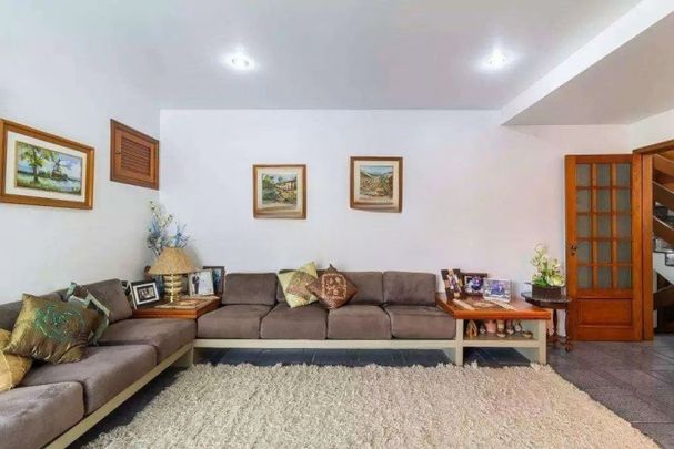 Casa com 4 quartos e 376m² para alugar em Itaguaçu, Florianópolis. - Foto 1