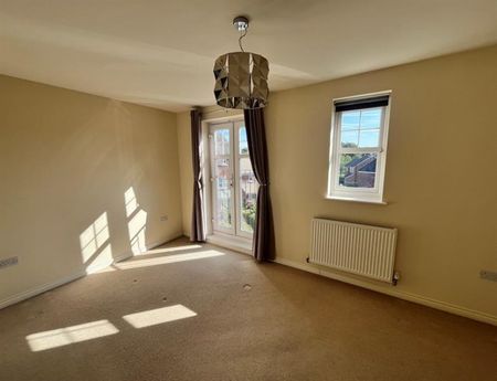 4 Bedroom Terraced To Let - Photo 3