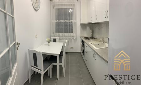 Apartament cu 3 camere de inchiriat in zona Prima Universitatii-Oradea - Fotografie 4