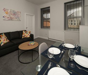 2 bedroom flat to rent - Photo 4