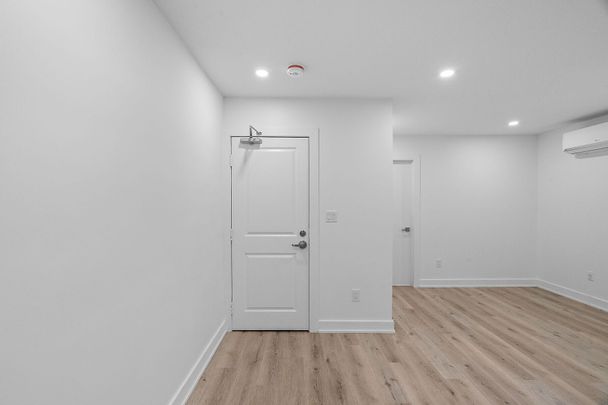 For Lease - 28 Strathgowan Avenue Unit# Upper, Toronto, Ontario - Photo 1