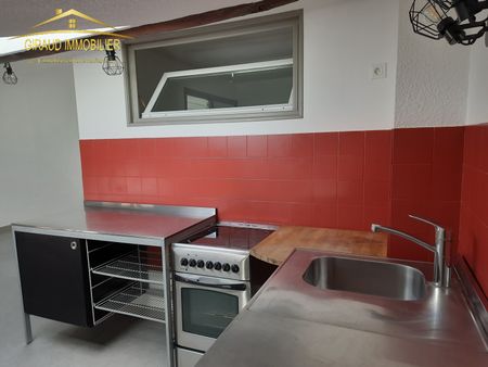 CHARLIEU T2 RUE JEAN MOREL - Photo 2