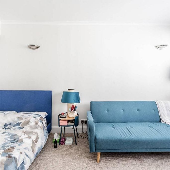 Studio to rent - Photo 1