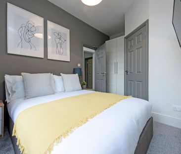 🤗 Professional house share in Walkden ☺️ Bedroom 3 - Photo 4