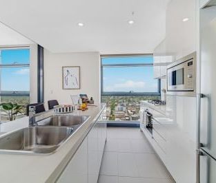 Popular Metro Spire North East Two-bedroom - Luxury & Convenience - Photo 5