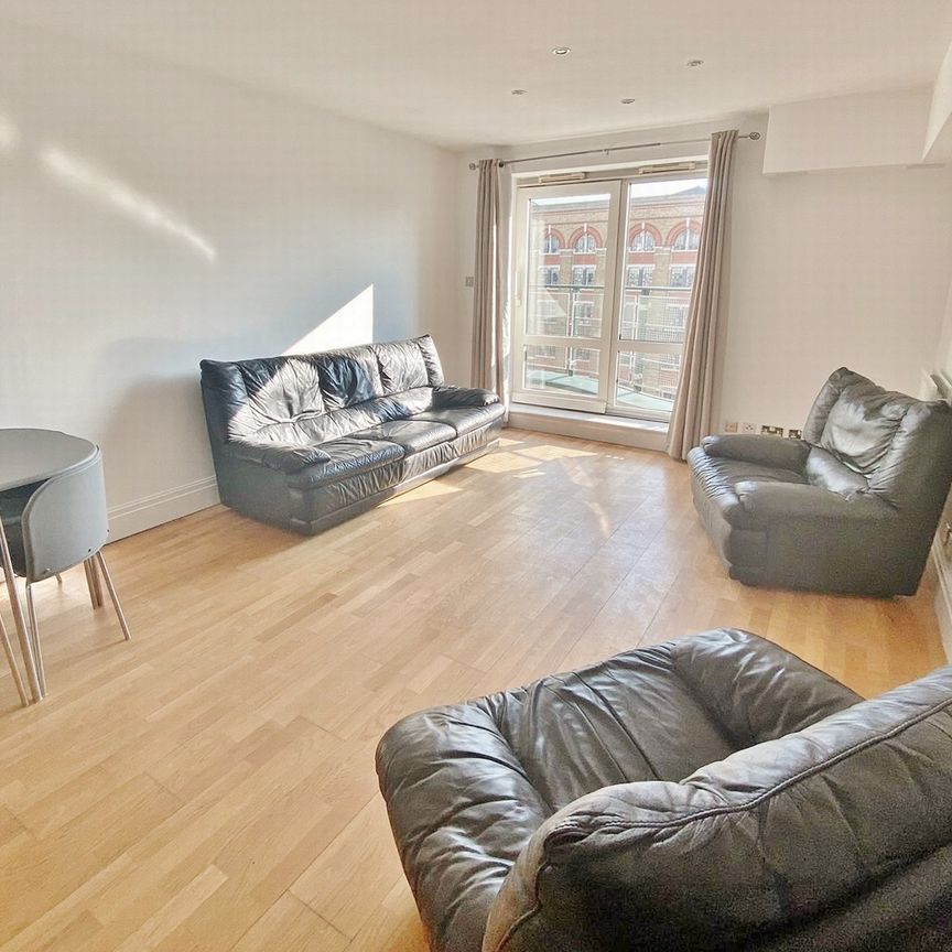 Warren House, Warwick Road, Kensington, London, W14 - Photo 1