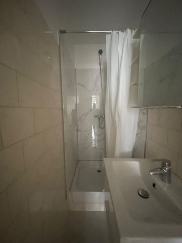 Location Appartement 2 pièces 43m² - Photo 2