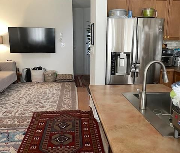 For Lease - 3480 Fountain Park Avenue, Mississauga, Ontario - Photo 2