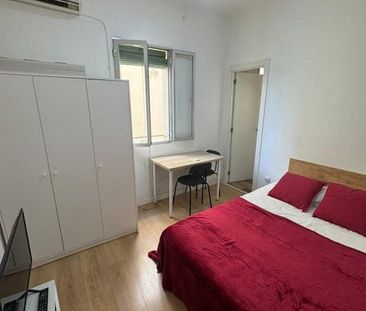 Calle de Alicante, Madrid, Community of Madrid 28045 - Photo 4