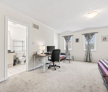 For Lease - 3099 Highbourne Crescent, Oakville, Ontario - Photo 5
