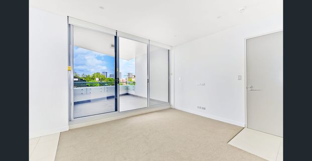 SPACIOUS & MODERN 2 BEDROOMS UNIT IN RYDE - Photo 1
