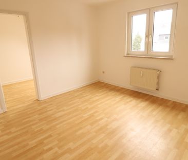 individuelle Wohnung im Dachgeschoss - Photo 1