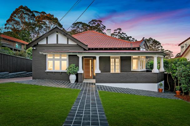 Modern Elegance Meets Everyday Comfort in Eastwood - Photo 1