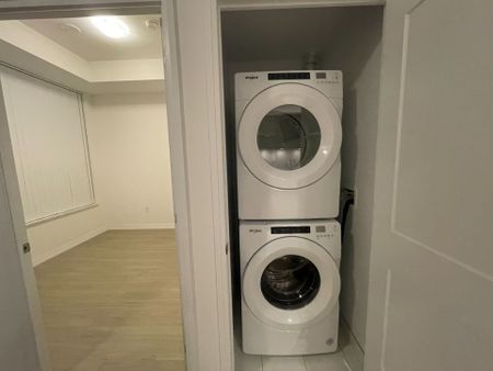 For Lease - 50 Dunfield Avenue Unit# 2811, Toronto, Ontario - Photo 4