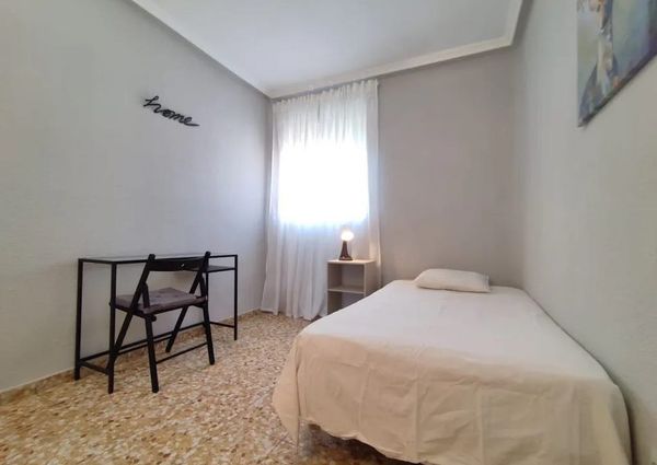 Plaza de Corpus Barga, Madrid, Community of Madrid 28053