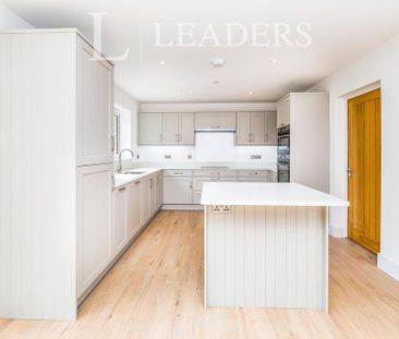 4 bedroom detached house to rent - Photo 5