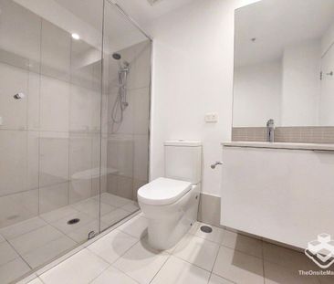 1B 1B 1C Comfy Apartment in the South Brisbane! - Photo 5