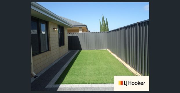 Neat 4 x 2 Home in Alkimos - Photo 1