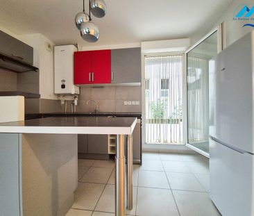 Location Appartement 2 pièces 51m² MARSEILLE 8ème - Photo 5