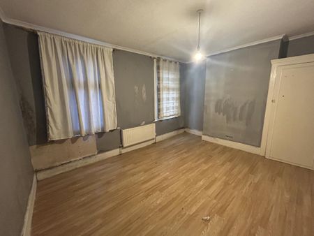 3 bedroom detached house to rent - Photo 2