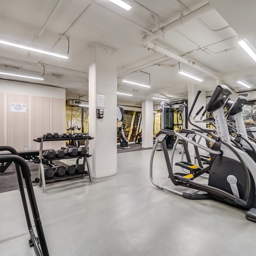 350 Rue Eleanor, #503 - Photo 1