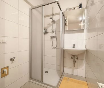 Ruhige 2-Zimmerwohnung im Hochparterre – zentral wohnen im Herzen v... - Foto 2