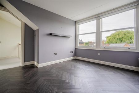 5 bedroom semi-detached house to rent - Photo 2