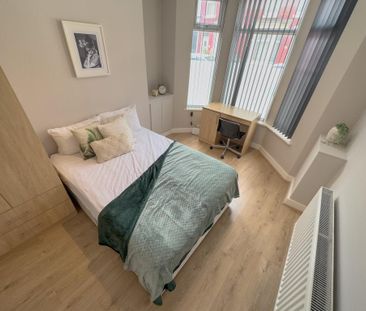 4 bedroom terraced house to rent - Photo 6