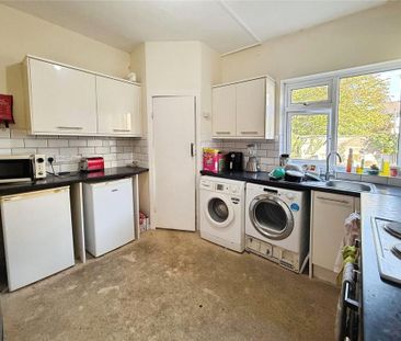 1 bedroom in a house share to rent - Photo 6