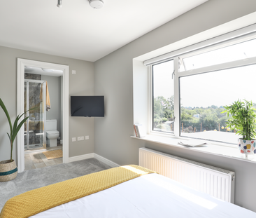 Town Center- Join us at B-Hive Living - Photo 2