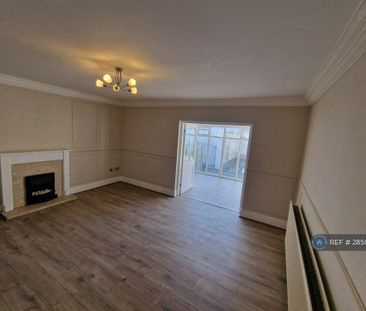 2 bedroom bungalow to rent - Photo 1