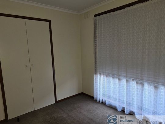 Modern 3-Bedroom Unit in a Quiet, Well-Maintained Block - Photo 1