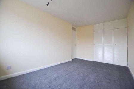 Three Bedroom Terraced House To Let On Cowdray Court, Kingston Park, Newcastle Upon Tyne, NE3 - Photo 5