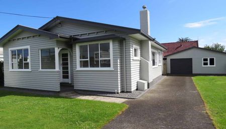 A sweetie in Westown - Photo 2