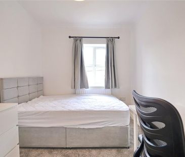 6 bedroom terraced house to rent - Photo 3