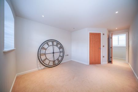 Bulbourne Yard - Photo 2