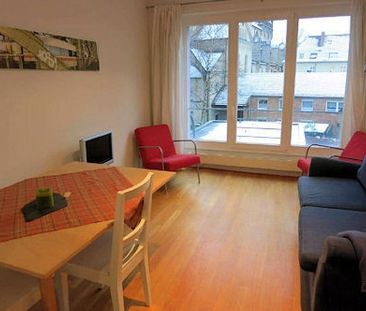 Zeitlose, möblierte Wohnung mit Balkon in der Kölner Südstadt - Foto 1