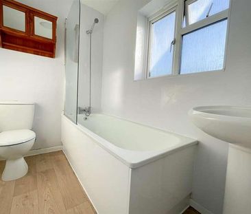 Southfield, Polegate, BN26 - Photo 3