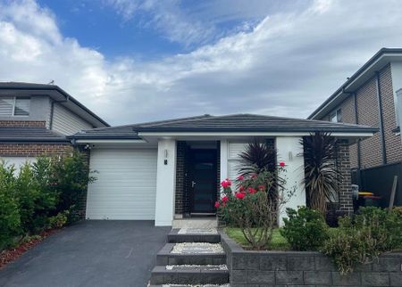 Immaculate Family Home In SCHOFIELDS - Photo 5