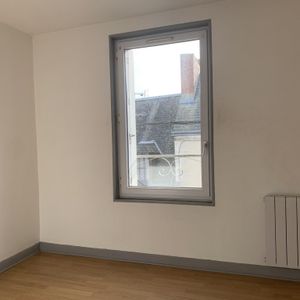 Location Appartement 2 pièces 37m² ISSOUDUN 36100 - Photo 3