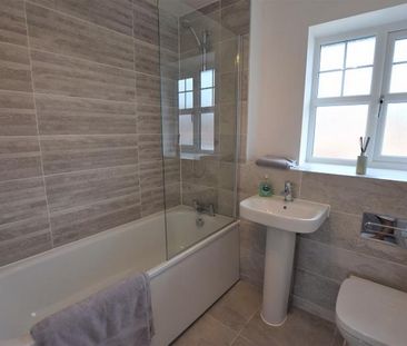 3 Bedroom Semi Detached To Let - Photo 5