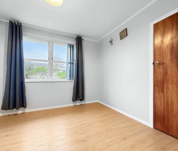 Spacious family home - Photo 4