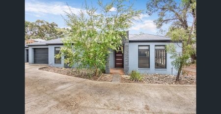 Easy-Care Townhouse - Photo 2