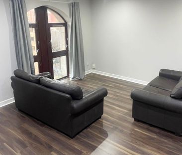 1 Bed Flat - Photo 5