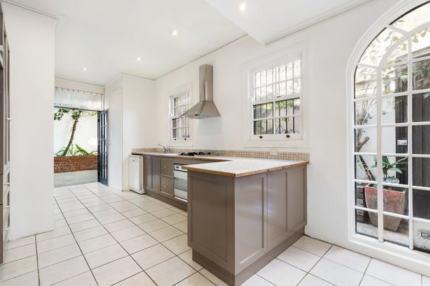 8 Napier Street, Paddington NSW 2021 - House For Rent | Domain - Photo 1