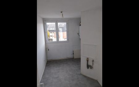 Location Appartement 4 pièces 101 m² Gisors - Photo 2