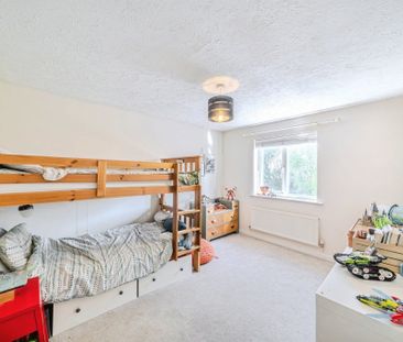 Hawkins Crescent, Bristol, Bradley Stoke - Photo 5