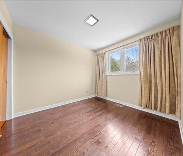 For Lease - 2212 St Laurent Boulevard, Elmvale Acres and Area, Ontario - Photo 5