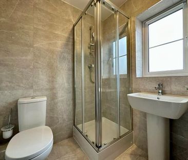 3 bedroom semi-detached house to rent - Photo 5